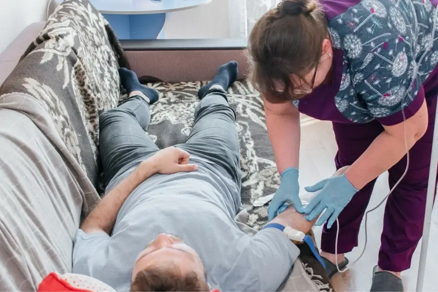 Срочный вывод из запоя в Уяре: быстро, недорого